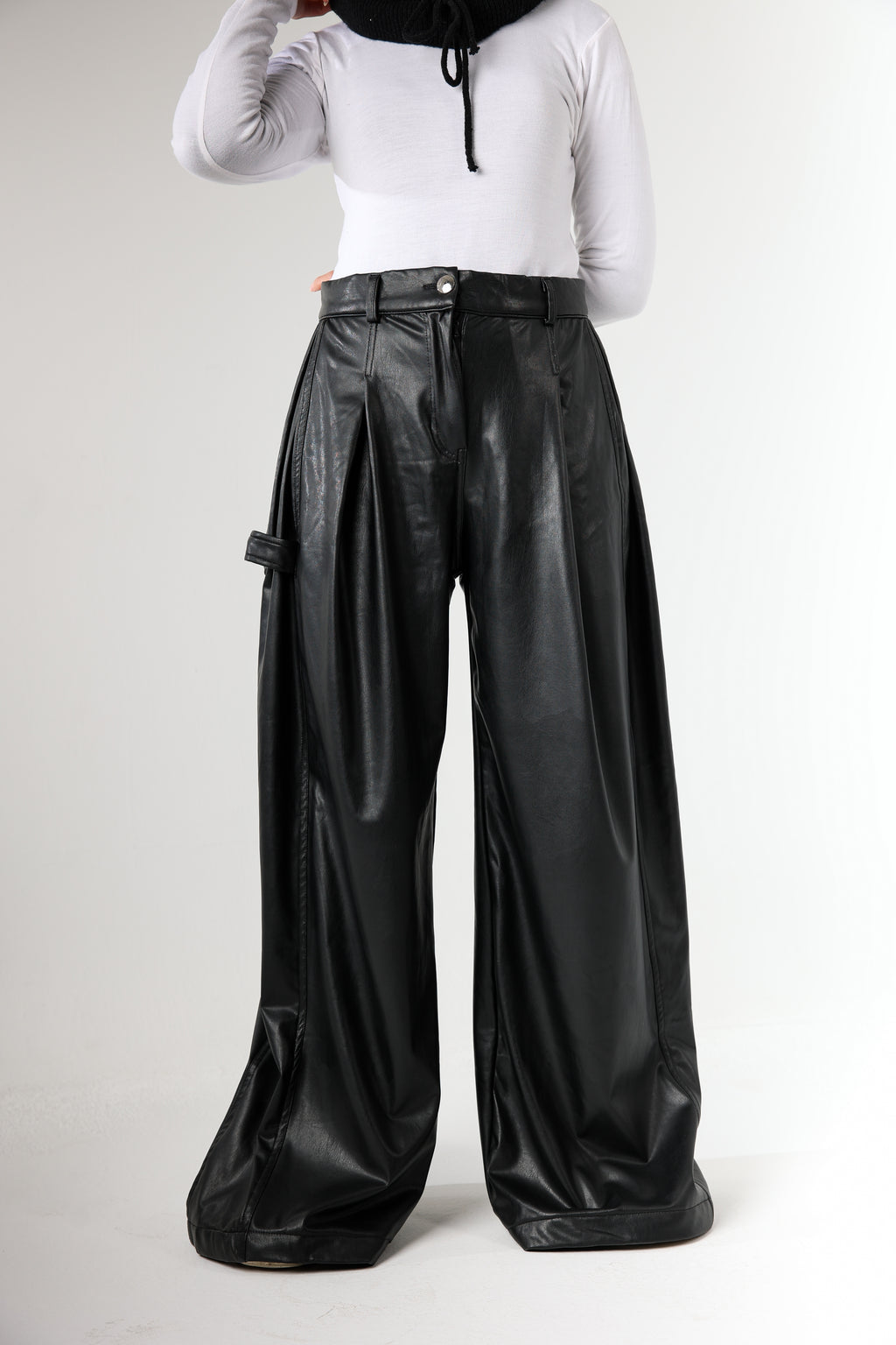 Wide-Leg Leather Pants - Black